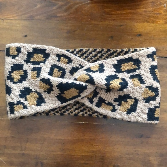 Leopard Print Winter Twist Front Ear Warmers - Picture 4 of 8